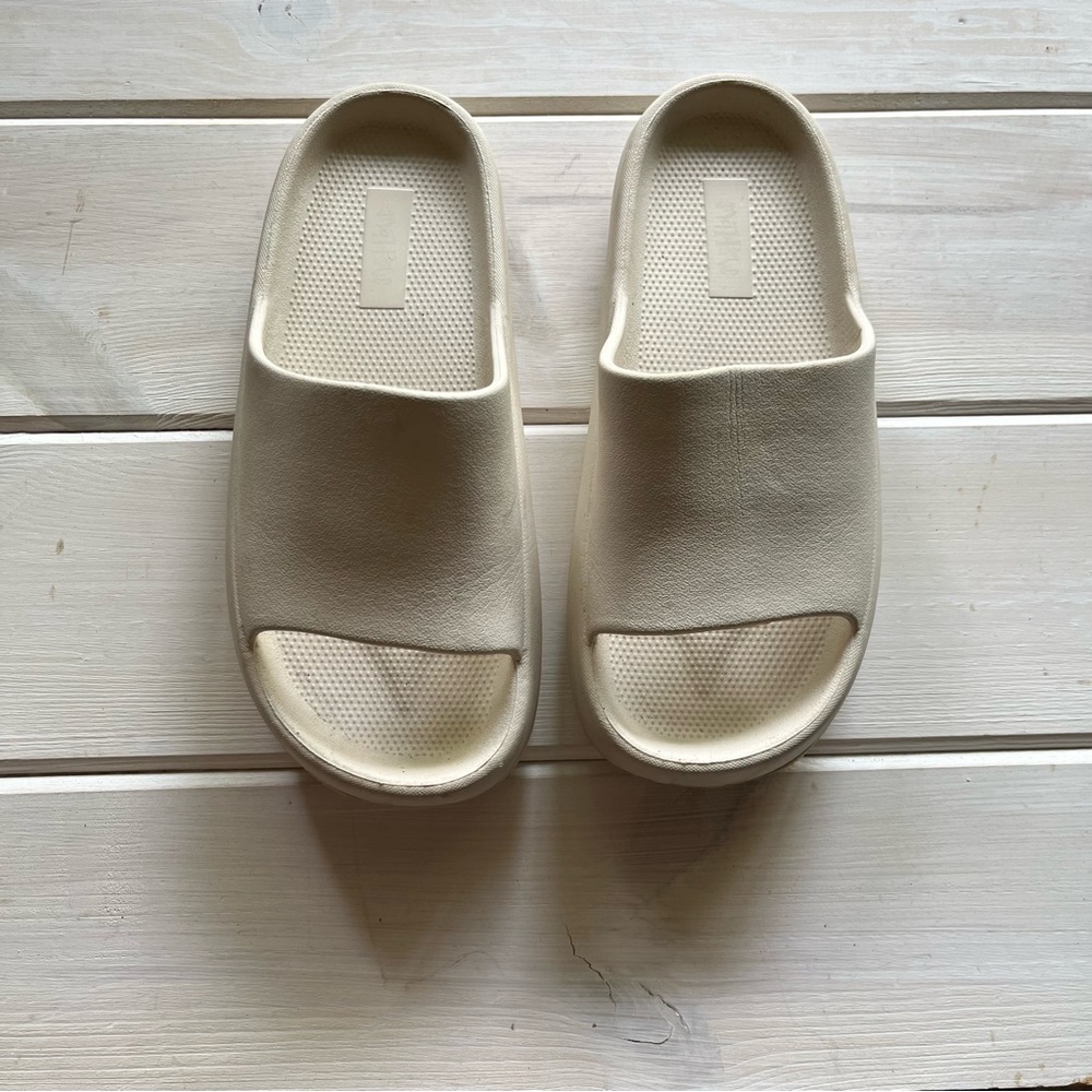Cloud Sandal Slides in Cream